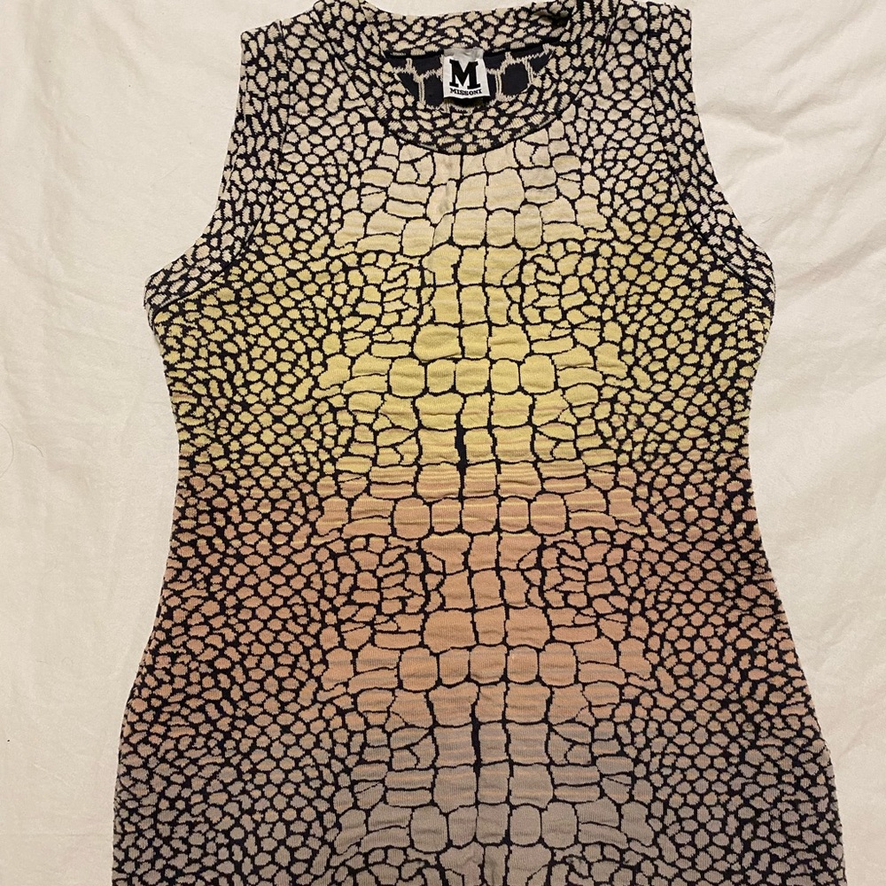MISSONI SLEEVELESS MULTICOLOR KNIT TOP SIZE IT 42, US 6, M MADE IN ITALY